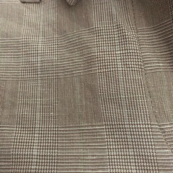 3/$20 Linen walking shorts - Picture 4 of 5